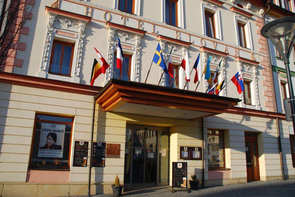 O hotelu Slovan